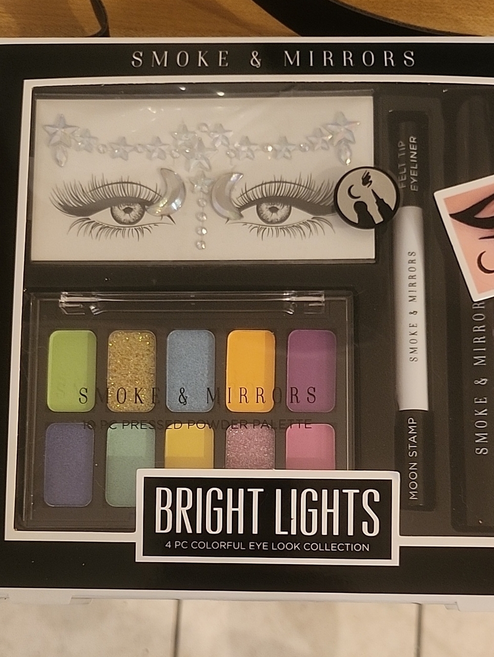 Bright Lights Colorful Eyeshadow Palette - Multicolor